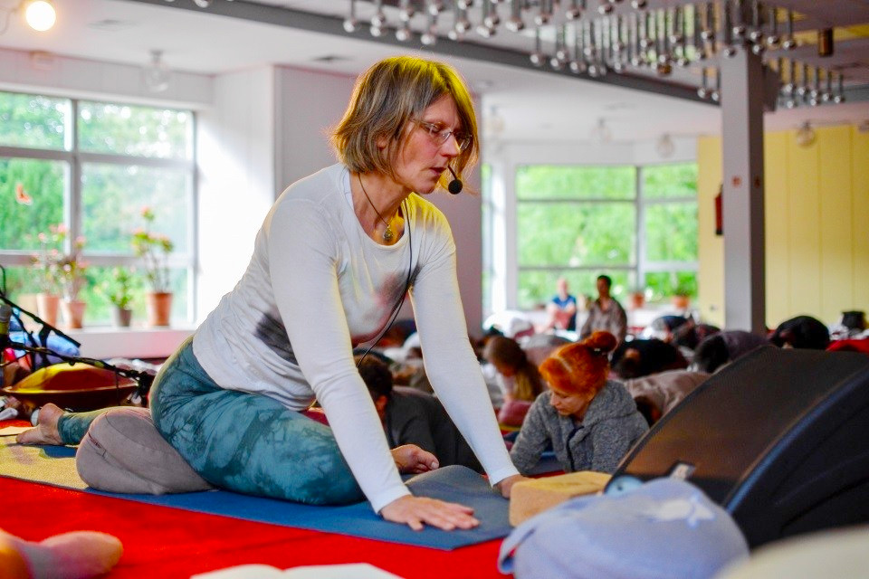 Shanti Wade beim Yin Yoga